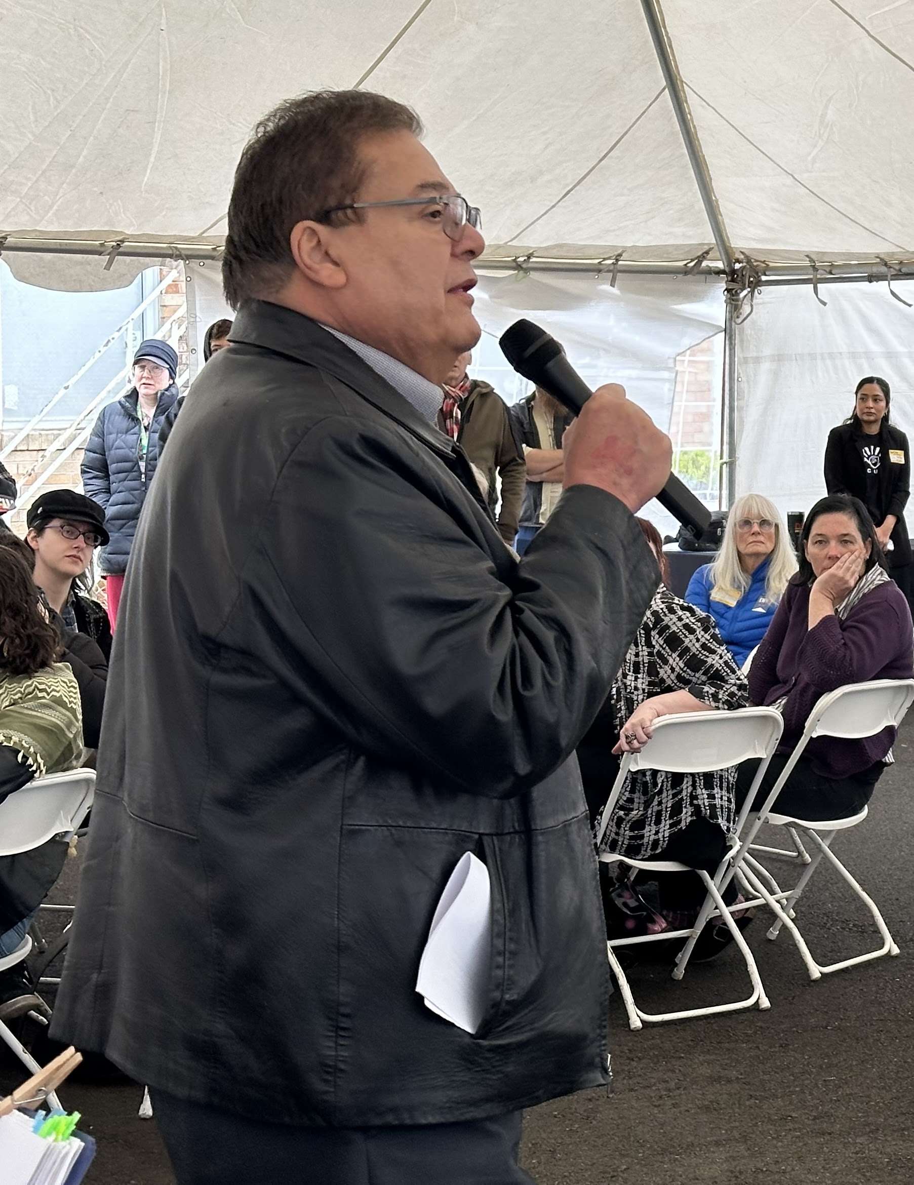 Ramon Ramirez speaks to the crowd.